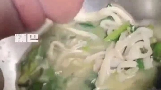 日韩欧美不卡一区二区高清-vavababy 面 試 畢 業 生 被 颻 渴 的 OL約 到 旅 館 脫 下 褲 子 吃 各 種 姿 勢 狂 抽 猛 送 全 部 射 嘴 巴 吞 淨